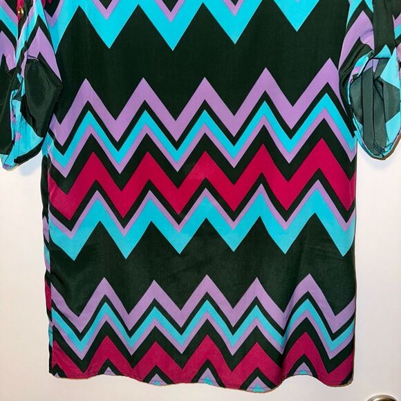 Peach Love Cream Women's Multicolor Zig Zag Print Shift Dress Small NWT - Picture 2 of 11
